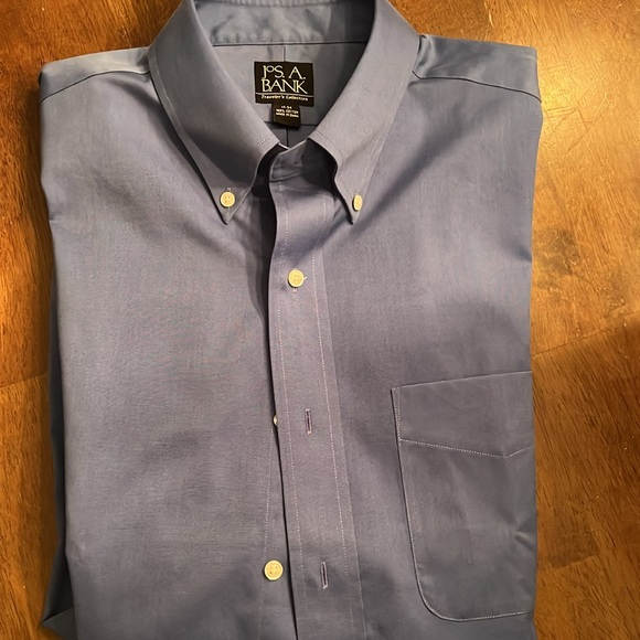 JoS. A. Bank Traveler’s Collection shirt. Size 17-34. Blue. 100% cotton - Picture 2 of 2